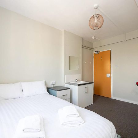 Spacious Room With Shared Facilities Londres Exterior foto