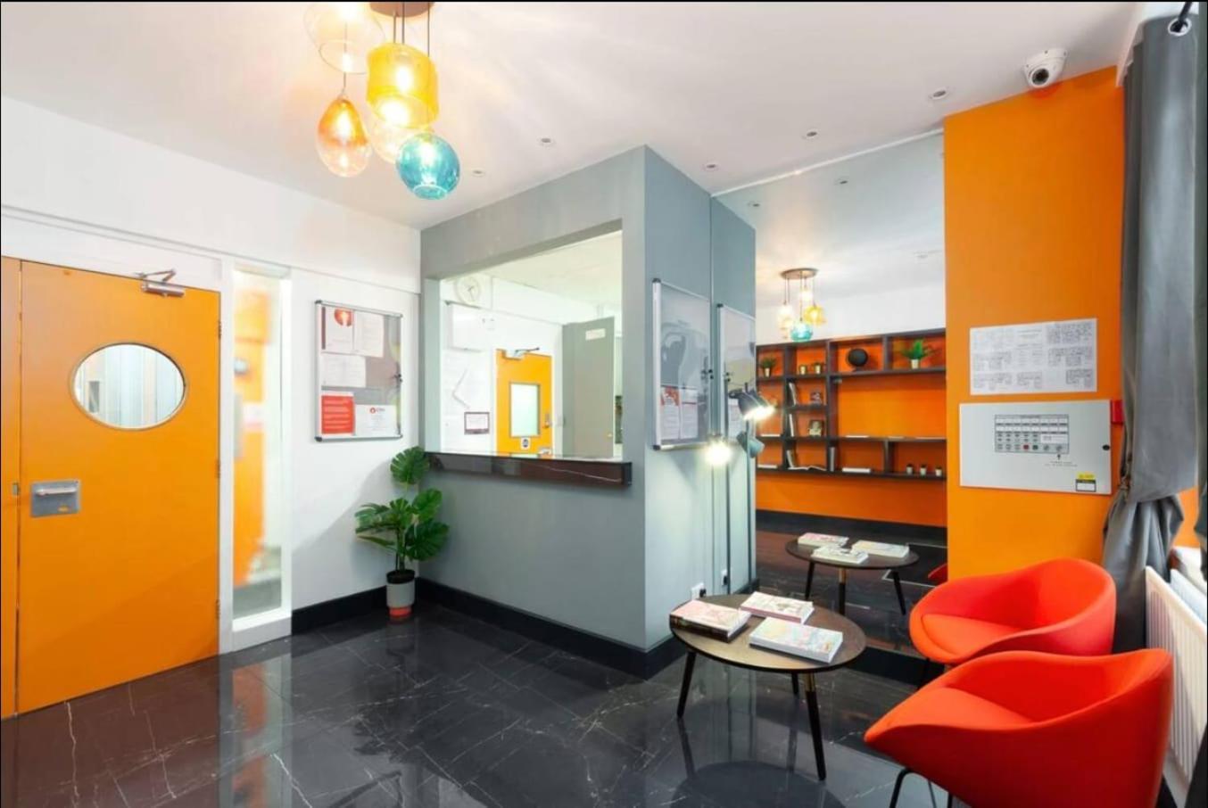 Spacious Room With Shared Facilities Londres Exterior foto