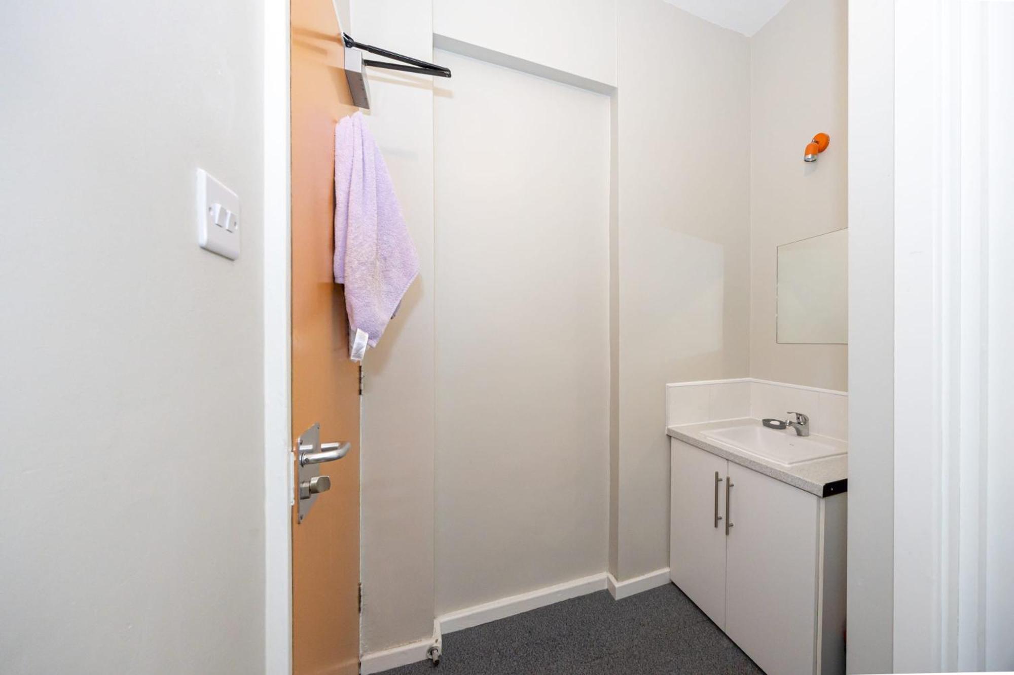 Spacious Room With Shared Facilities Londres Exterior foto