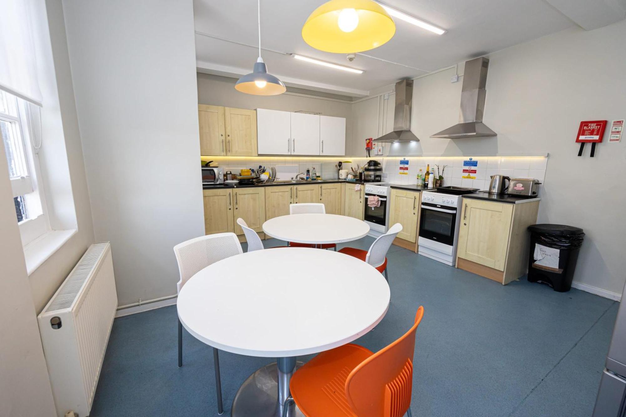 Spacious Room With Shared Facilities Londres Exterior foto